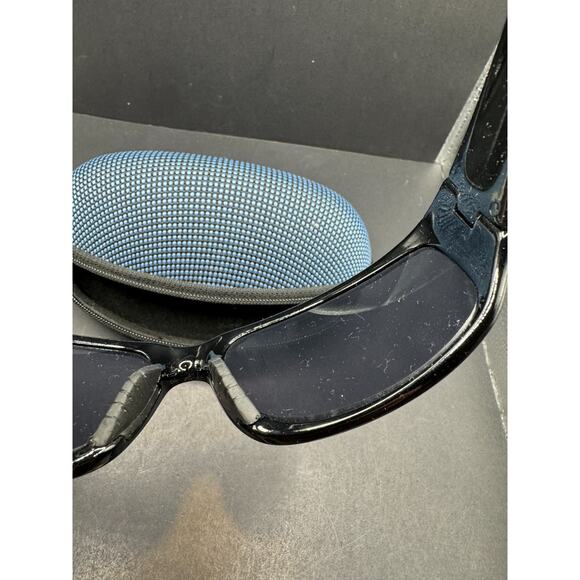 Kenneth Cole Reaction Sunglasses KC1079 00B5 Black With Case - Picture 9 of 11